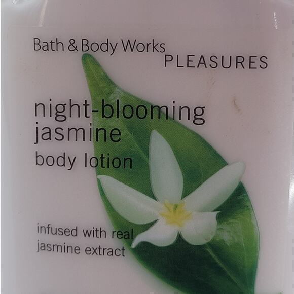Bath and Body Works Pleasures Night-Blooming Jasmine Body Lotion - Picture 6 of 9